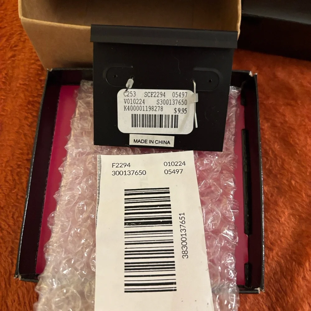 5 pairs of earrings, 1 set of 3 bracelets, 2 of the same necklace. All *NEW*!!! - Picture 9 of 14